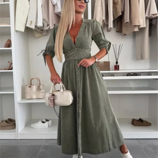 Abito Midi con Scollo Profondo e Bottoni Frontali
