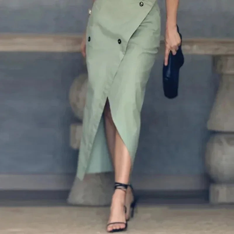 Completo Elegante con Gonna a Portafoglio e Top Senza Maniche