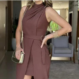 Vestito Vintage Elegante - Modello Tubino: Sofisticazione