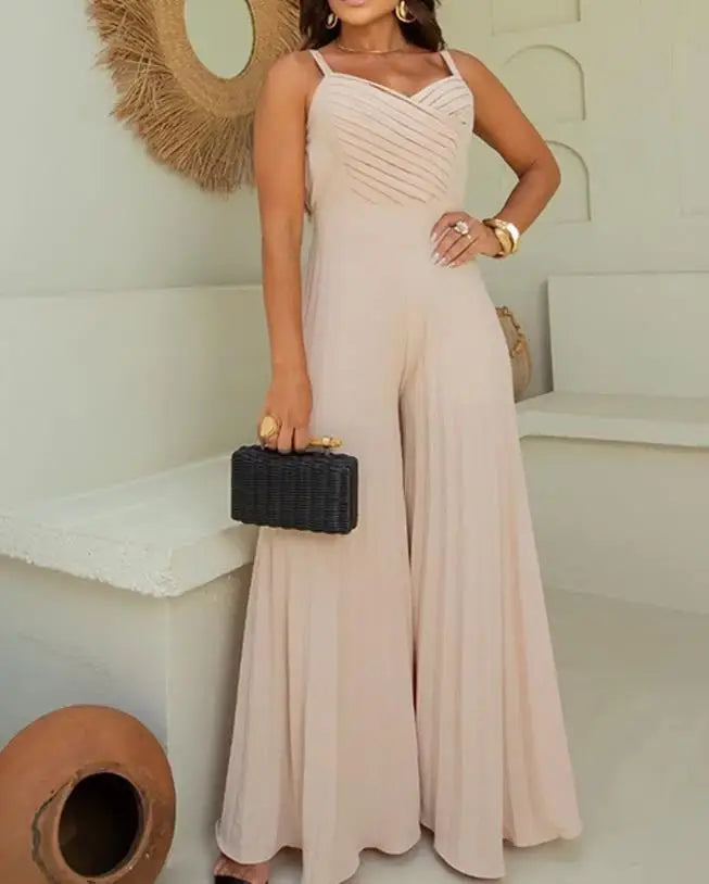 Tuta intera Elegante con Dettagli Plissettati – Stile e Raffinatezza