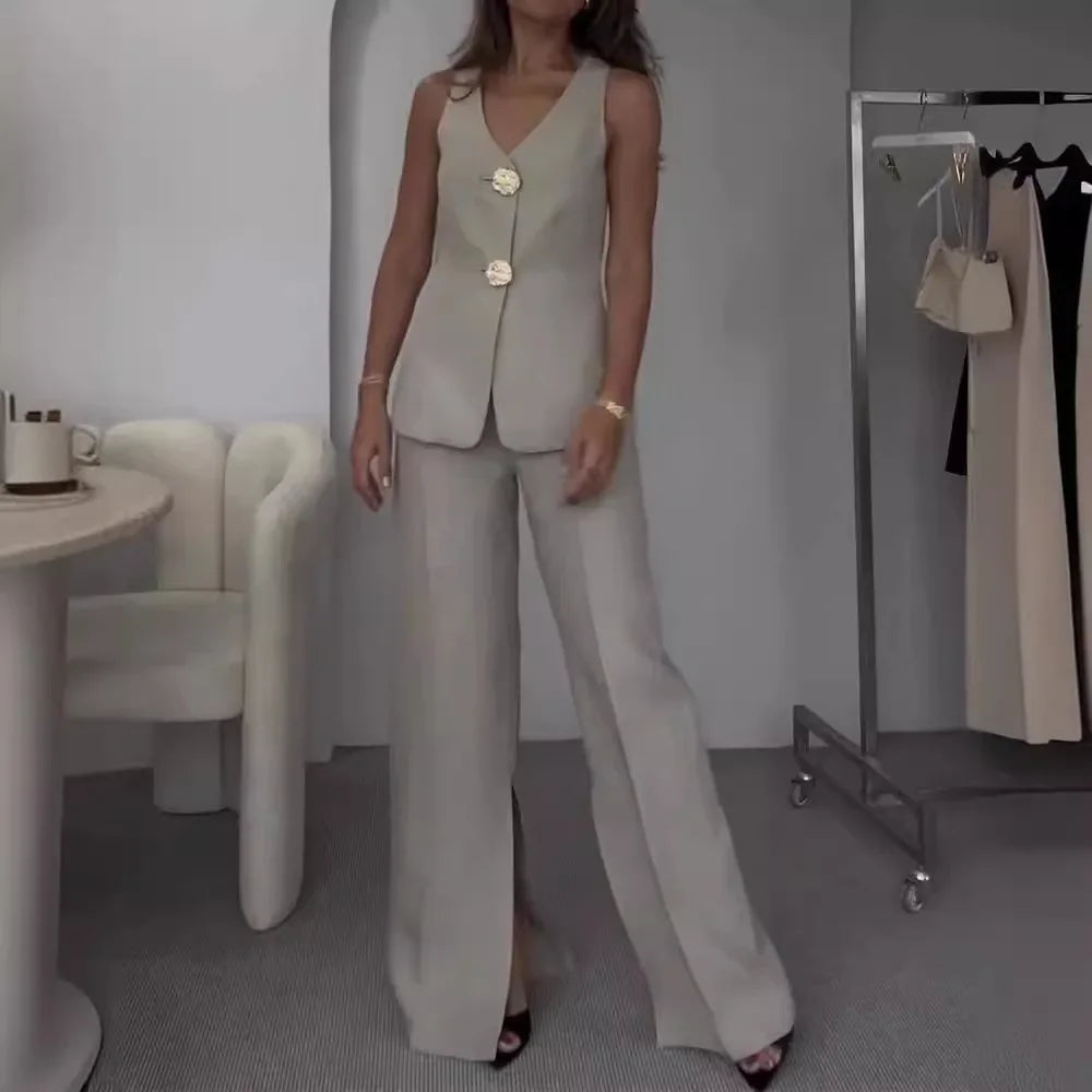 Completo elegante con gilet e pantalone palazzo