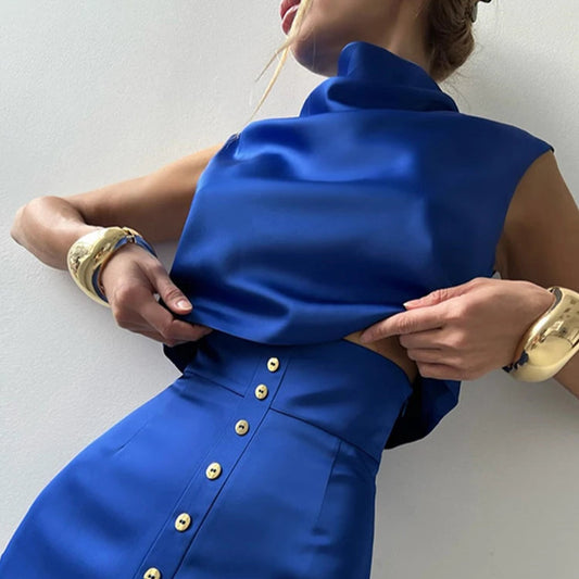Abito eleganza minimalista cromatico