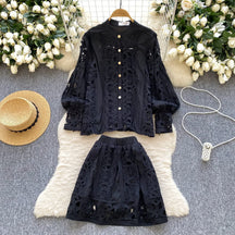 Set Donna Elegante in Pizzo Intagliato – Stile Office Chic